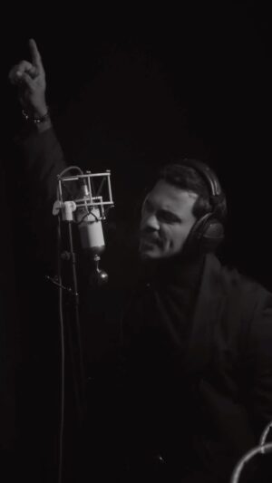 Natan Mirov Instagram - Ты нежна будто ласковый май🖤