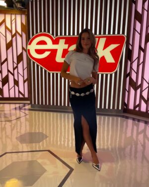 Natasha Calis Instagram - Visited @etalkctv today and talked all things SKYMED - catch the Season 2 premiere October 1st on @cbc !!!❤️❤️✈️