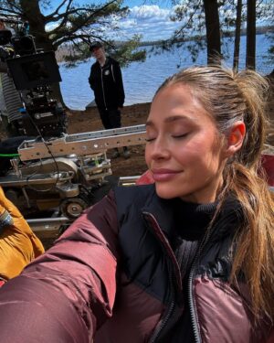 Natasha Calis Instagram - 🧚🏼‍♀️🎬✈️🌚