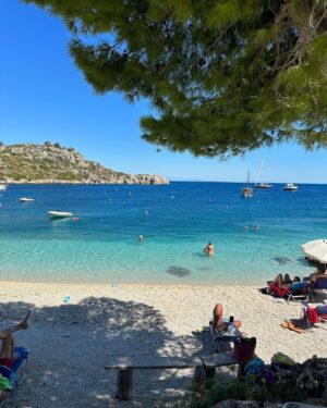 Natasha Culzac Instagram - Zante 🇬🇷😎