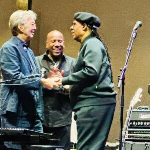 Nathan East Instagram - Happy Birthday to You Stevie!!!!🎂🥳💝🎵✨❤️ @steviewonderoficial