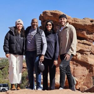 Nathan East Instagram - HAPPY 24th BIRTHDAY to the dynamic duo Sara & Noah😍🥳💥🌈🎂🤸🏻🎹🎊!!
What an incredible 24 years it’s been. I Love you both with all my 💜. Can’t imagine what the next 24 years will bring🙏🏼☺️.