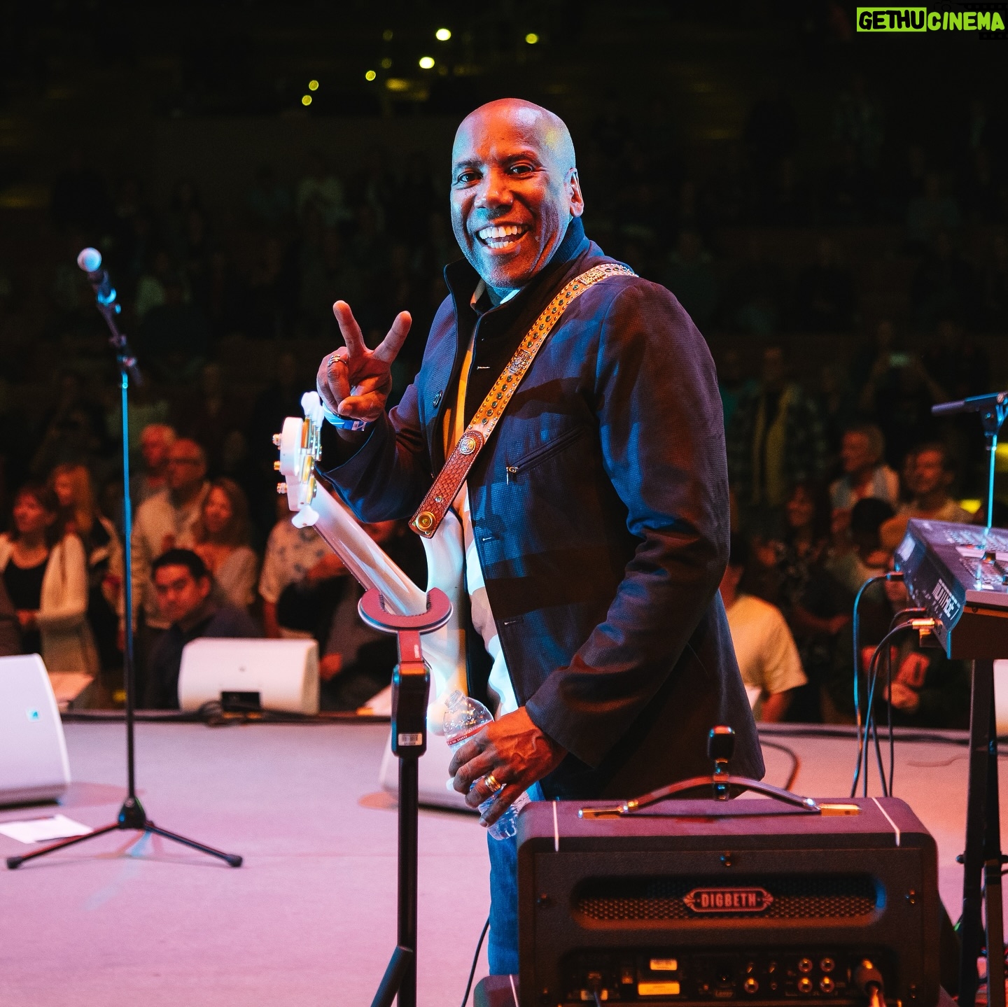 Nathan East