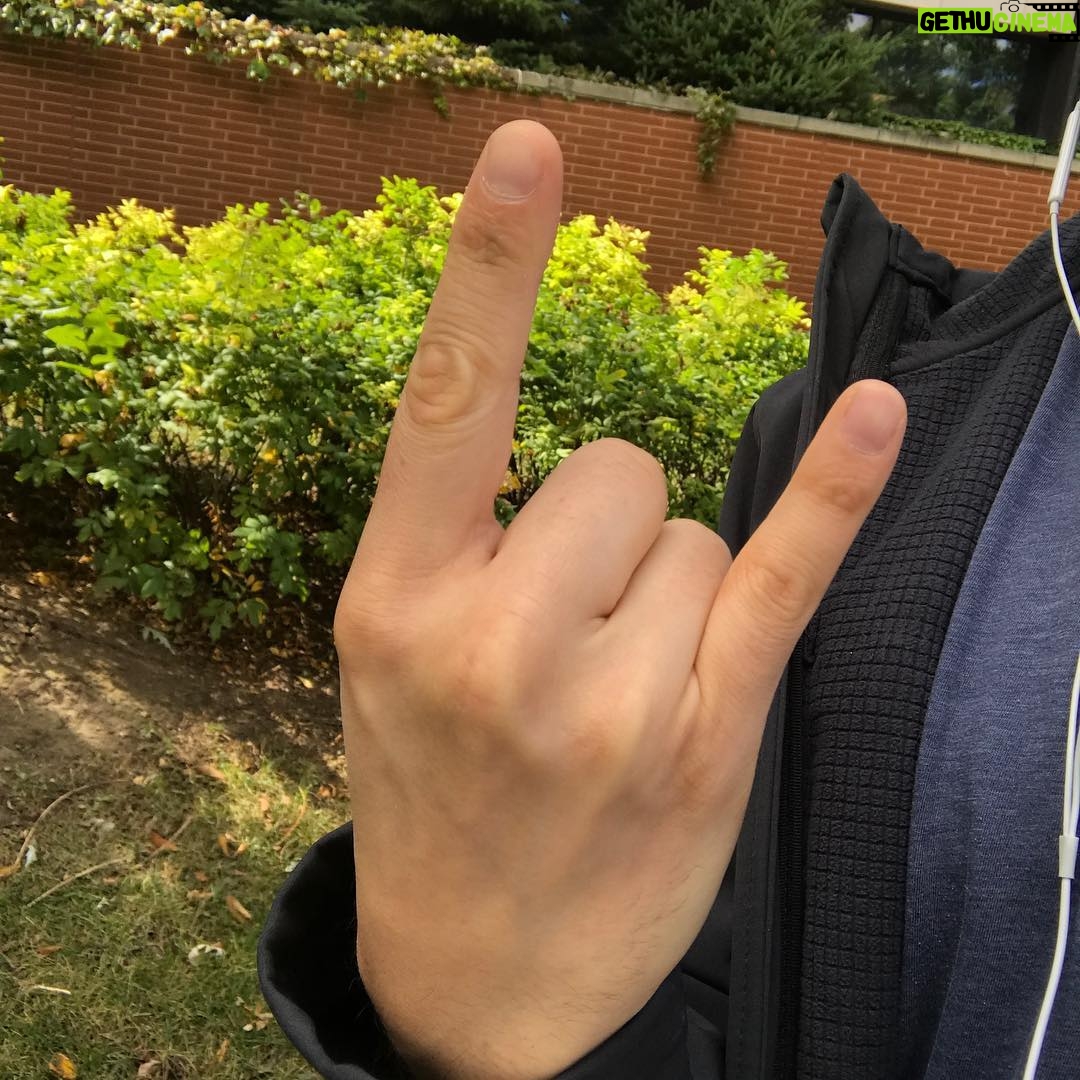 Nathan Fielder - 33.8K Likes - Just realized I mean to do this (devil horns)