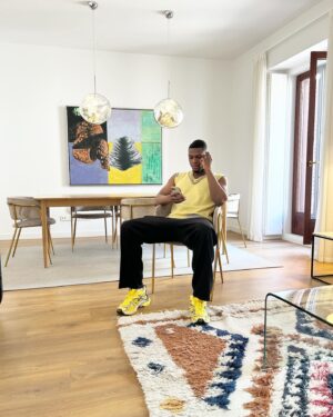 Nathan Munda Instagram - Black and Yellow, black and Yellow !