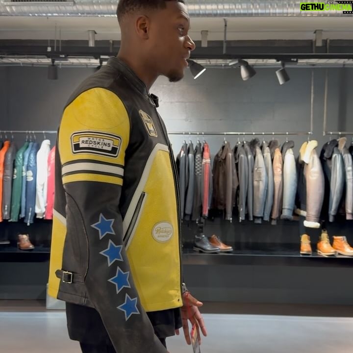 Nathan Munda - 3 Likes - Black and Yellow, black and Yellow !