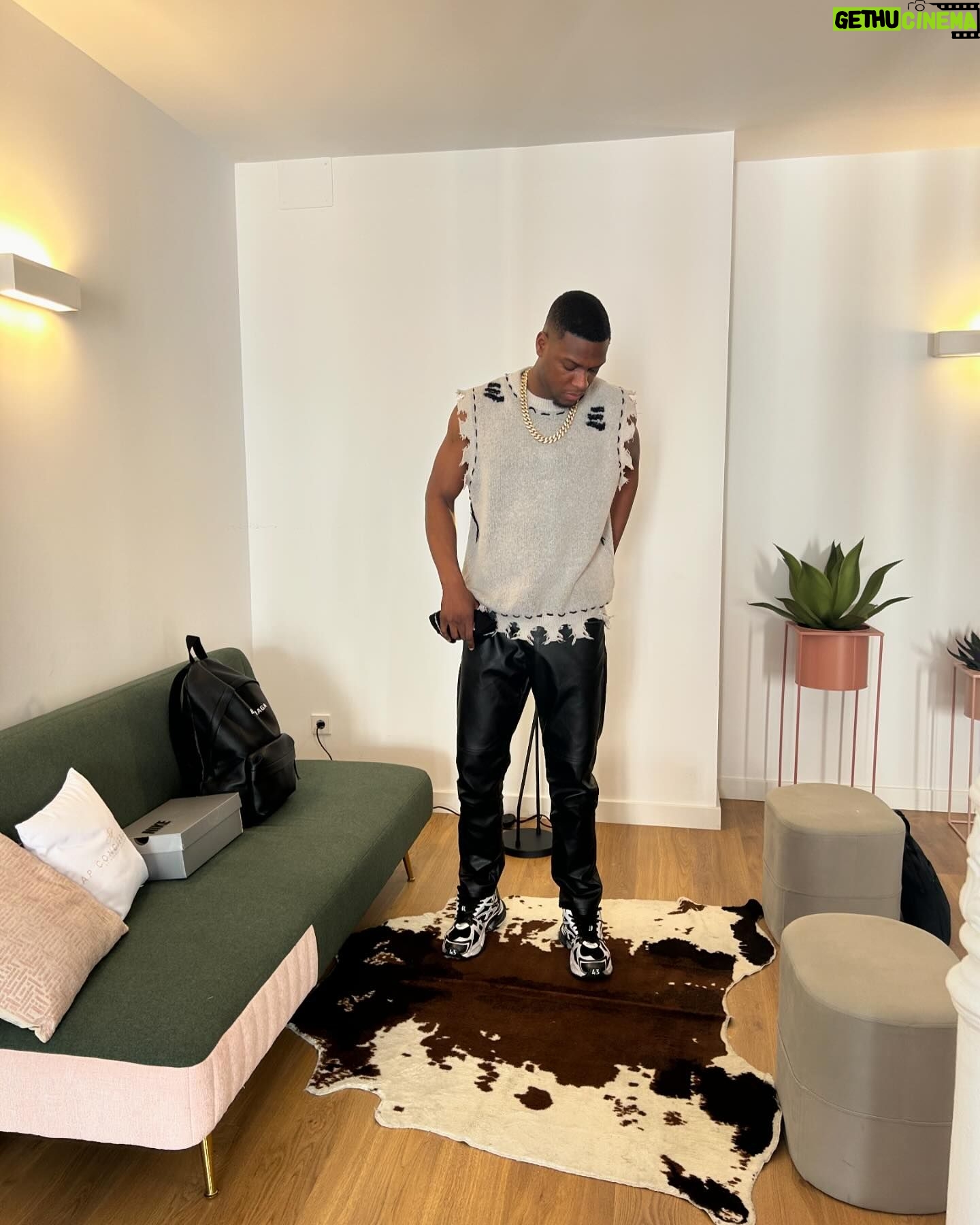Nathan Munda - 3 Likes - Madrid Primooooo ! Conexión extranjera! 🎶#SalutBebe