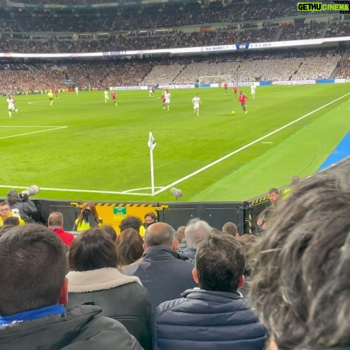 Nathan Munda - 3 Likes - Merci pour l’invitation et ma première fois au Santiago Bernabeu @djobamba ! Impressionnant