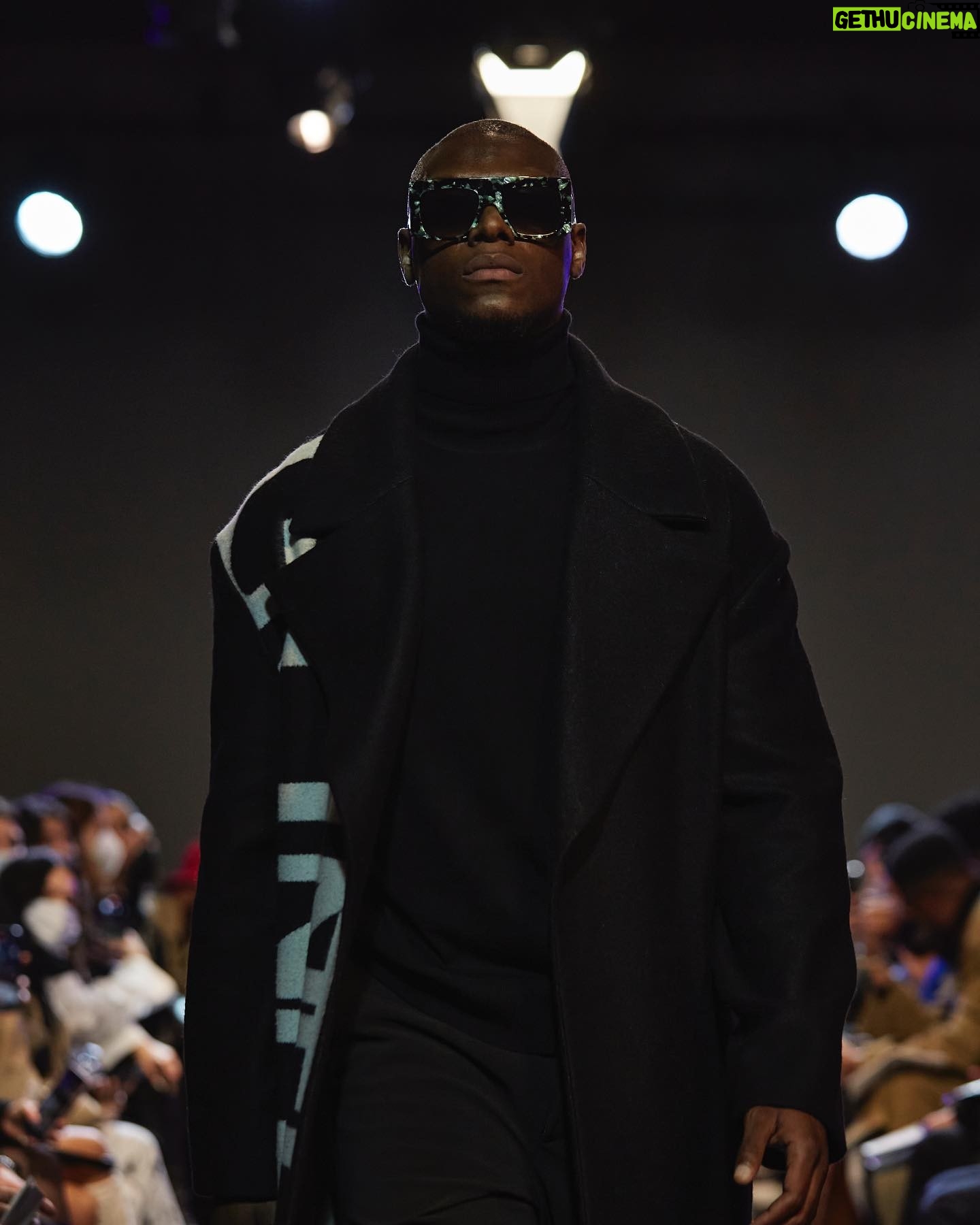 Nathan Munda - 12.8K Likes - Fashion Show « Dear New York »
Autumn-Hiver 2022
@guntherparis
Creative director : @naogunther #PFW #Gunther