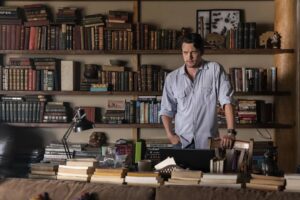 Nathan Parsons Instagram - I read a lot y'all
Tune it tonight! 9/8c #Roswellnm 
#nerdlife