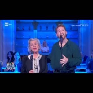 Nathan Trent Instagram - Lo avete fatto possibile voi! Ci siamo esibiti in TV
Grazie mille dell’invito @instarai2 #ifattivostri ! Grazie a @paolocolasanti per aver organizzato tutto🫶 

You guys made it happen. We performed our little cover on national television at @instarai2 #ifattivostri ! Thank you for having us!

#nonnaenipote❤️ #nonna #rai #epensoate #cover #cantante #canzoni #canzoneitaliana #nathantrentmusic