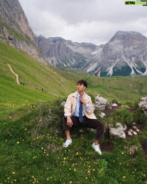 Nathas Tunjaroen Instagram - 👔⛰️