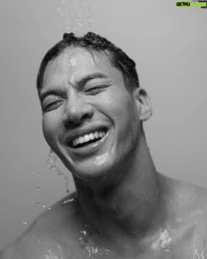 Nathas Tunjaroen Instagram - อาบน้ำดีกว่า 🚿💦😙