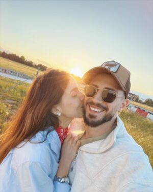 Naum Shopov Instagram - Всичко е по-хубаво с вас, тук също ♥️
#hypedfortommorow 🏁
