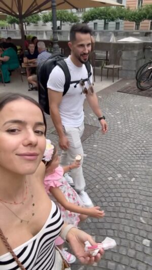 Naum Shopov Instagram - 🚍Епизод 2
БЕЛГРАД - ЛЮБЛЯНА
💰8лв тол в Сърбия, 40лв. Седмична винетка за Словения 
📍къмпингът е  Ljubljana Resort Camping.Цена на нощувка с кемпер 2 възрастни и 1 дете 53 euro. 
🚍 @camperisimos 🌹
