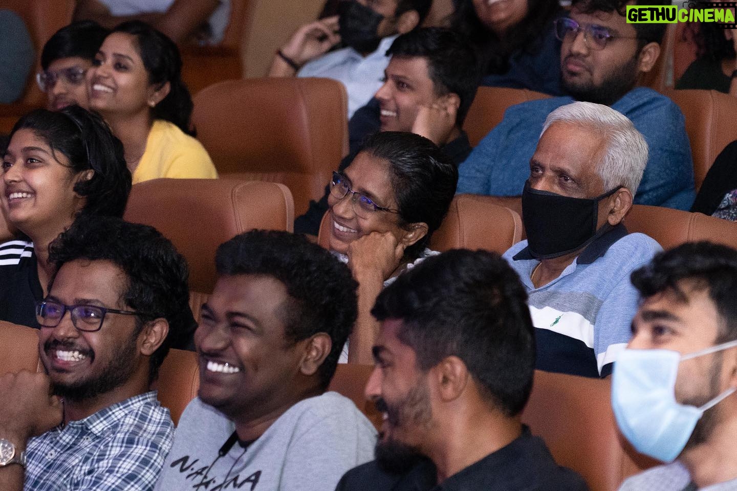 Naveen Richard - 6.8K Likes - Had no idea the audience was having such a nice time in Coimbatore. Thanks to all the cities in Tamil Nadu that have come out so far. Thanks to @ara24_8 for getting such great moments on camera. Thanks to @kaushikbalasubramanian and team for being such sweet hosts. And thanks to God for the nice jokes that seem to be working for all age groups so far.
.
We still have tickets to shows in Kottayam, Mumbai, Goa and Chennai. So let people know. š