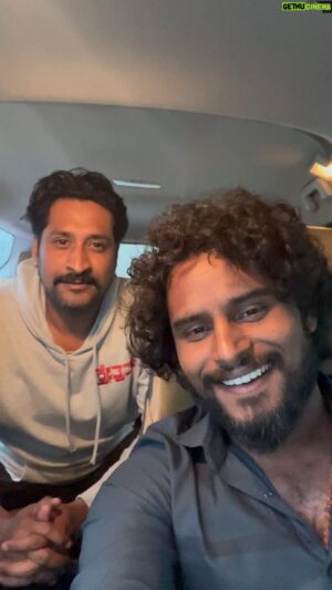 Naveen Shankar Instagram - ದಾವಣಗೆರೆ!! ಬೆಣ್ಣೆ ದೋಸೆ ತಿನ್ನಕ್ಕೆ ಬರ್ತಿದಿವಿ ♥️

ಇದೆ ಜುಲೈ 27ರಂದು ನಮ್ಮ ಕ್ಷೇತ್ರಪತಿ ತಂಡ ದಾವಣಗೆರೆಗೆ ಬರಾಕತಿವಿ...🔥🔥

ಪ್ರತಿ ಕ್ಷೇತ್ರದಲ್ಲೂ ಕ್ಷೇತ್ರಪತಿ♥️🔥

#kshetrapathi in cinemas this August 18th🔥🔥

#kshetrapathi #naveenshankar #archanajois #RaviBasrur @naveen.shankar.98 @jois_archie @ravibasrur @shrikantkatagi @rahulainapur.bijapur @harsharjunm  @natyaranga @rahul_gudi_rg @yvbshivasagar  @srinivas.byadigere @viveksrikantaiah @jeevan_vasudev_official
@manushedgar  @cc_cinecuts @roadsidevillage @krishnahebbale @samparkaby_nknu @kaanistudio @krg_connects  @krgstudios @aanandaaudio @creative_guyz  @kshetrapathi_thefilm
#anandaudio  #ashragacreations #kfi #kannadamovies #raichur #raichuru #hospete #davanagere #nammadavangere