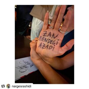 Navid Negahban Instagram - #Repost @nargesrashidi with @use.repost
・・・
I feel lucky and deeply honored working with the most incredible, talented and humane cast and crew, who all raised their hand with me in solitary with the people of Iran. I truly love you guys from the bottom of my heart. 
@ghuwevans  @theotherjoecole and @nimanourizadeh we missed you last night a lot!!! ♥️

@gangsoflondon @skytv @pulsefilms @sisterglobal 

#zanzendegiazadi #mahsaaminiمهسا_امینی #jinaamini #jinjianazadi #iranprotests #gangsoflondon