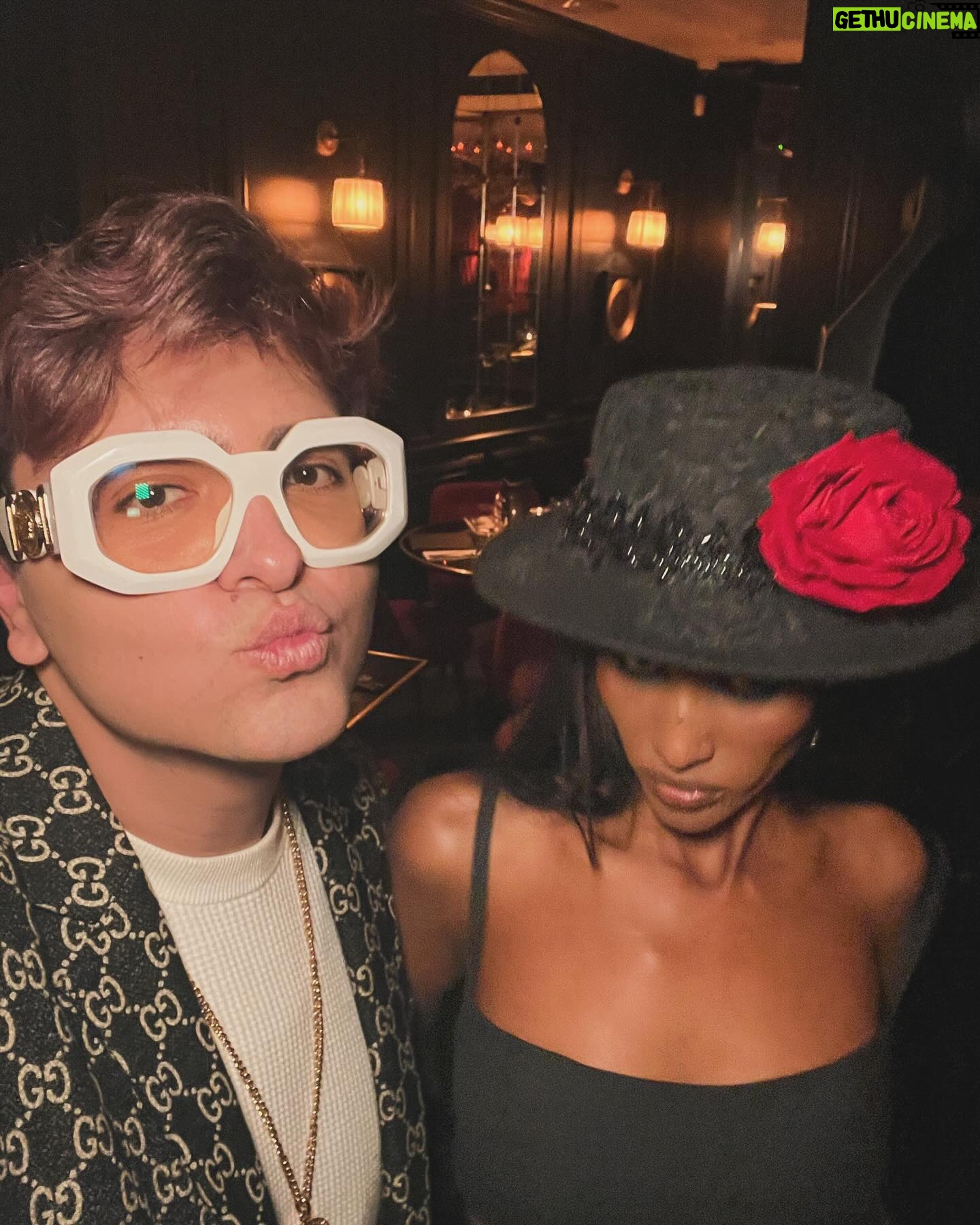 Navid Sole - 2.9K Likes - Fabulous time in Paris 🇫🇷 celebrating the queens @kenya birthday with the beautiful @michaelcostefr @m.r.k_gold @chanelayan @ikramabdi 🎁 #france #paris #birthday #fashionweek