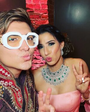 Navid Sole Instagram - Attending besties @k.sethi3 wedding 💒 I am so proud of you girl! Thank you so much for inviting me to your beautiful wedding and I am so proud of you! Keep shining and rock it queen 👸 LOVE YOU 🥰  #sassypharmacist #indianwedding #wedding #ollgaardkavforlife #weddings #love #marriage #celebration