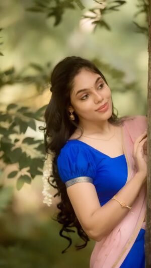 Nayana Sai Instagram - Going with trend ❤️❤️

Artist - @nayanasai_official 
Costumes - @ivalinmabia 
Styling @priyaregan.mb
Photographer - @camerasenthil
Makeup - @gayu_mua
Organized by @rrajeshananda

#halfsaree #tamilcinema #tamilsong #kollywood #movies #sandalwood #traditionalwear #indianshoot