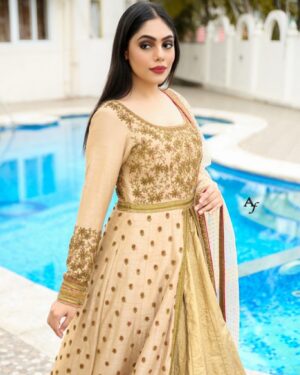 Nayana Sai Instagram - If you look at what you have in life, you'll always have more. If you look at what you don't have in life, you'll never have enough. 

Wearing- @fatiz_official
