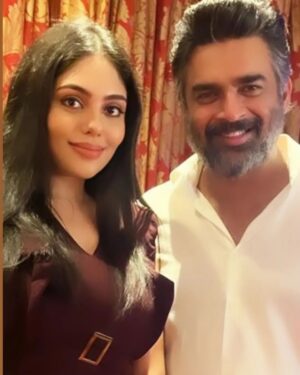 Nayana Sai Instagram - With one of my most fav actor @actormaddy 

Talking about Rocketry a mind blowing and spot on biography on scientist Nambi a niche and a must watch film .
Congratulations @vijaymoolan
Many more successful films to come ❣️

#actormaddy #madavan #rocketrythenambieffect