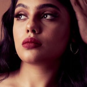 Nayana Sai Instagram - Wearing - @_.rubeenavogueofficial._ @rubyafroz80 
Photography - @foreshorestudio28 
Stylist - @neelam_stylist 
Makeup - @kalwon_beauty 
Hair - @ganesh_hair_architect
