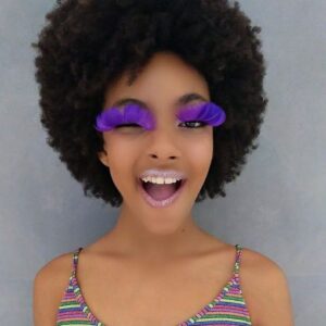 Nayobe Nzainab Instagram - azamiga: Vamo brincar de maquiagem?

eu: B💜ra hahaha
.
.
.
.
.
.
.
.
.
.
.
.
.
.
.
.
.
.
.
.
#me #nayobe #caprica #capricorniana #love #fun #blackpower #girl #atitude #beauty #instamood #happy #maquiagemcarnaval #bembasiquinha #carnaval #carnavrau #make #beyou #rchlo #grlpwr #sejavocê #sejafeliz