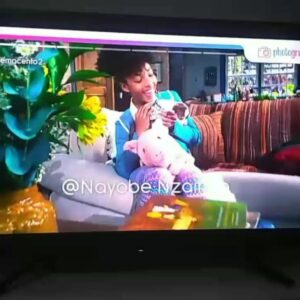 Nayobe Nzainab Instagram - JULIA e a BLAUgueirinha 🐶

eu: Gritei MUITO quando assisti esse clic hahaha 📸 Muito AMÔ @netflixbrasil #MODOAVIÃO ♥️♥️
.
.
.
.
.
.
.
.
.
.
.
.
.
.
.
.
.
.
.
.
#me #nayobe #minnie #feliz #muitoamor #longa #netflix #filme #netflixbrasil #modoavião #larissamanoela #netflixoriginal #filmesnetflix #netflixmovies #audiovisual #atrizmirim #julia #happy #dogs #dogslovers #love #luz #câmera #diversão #obrigadaDeus