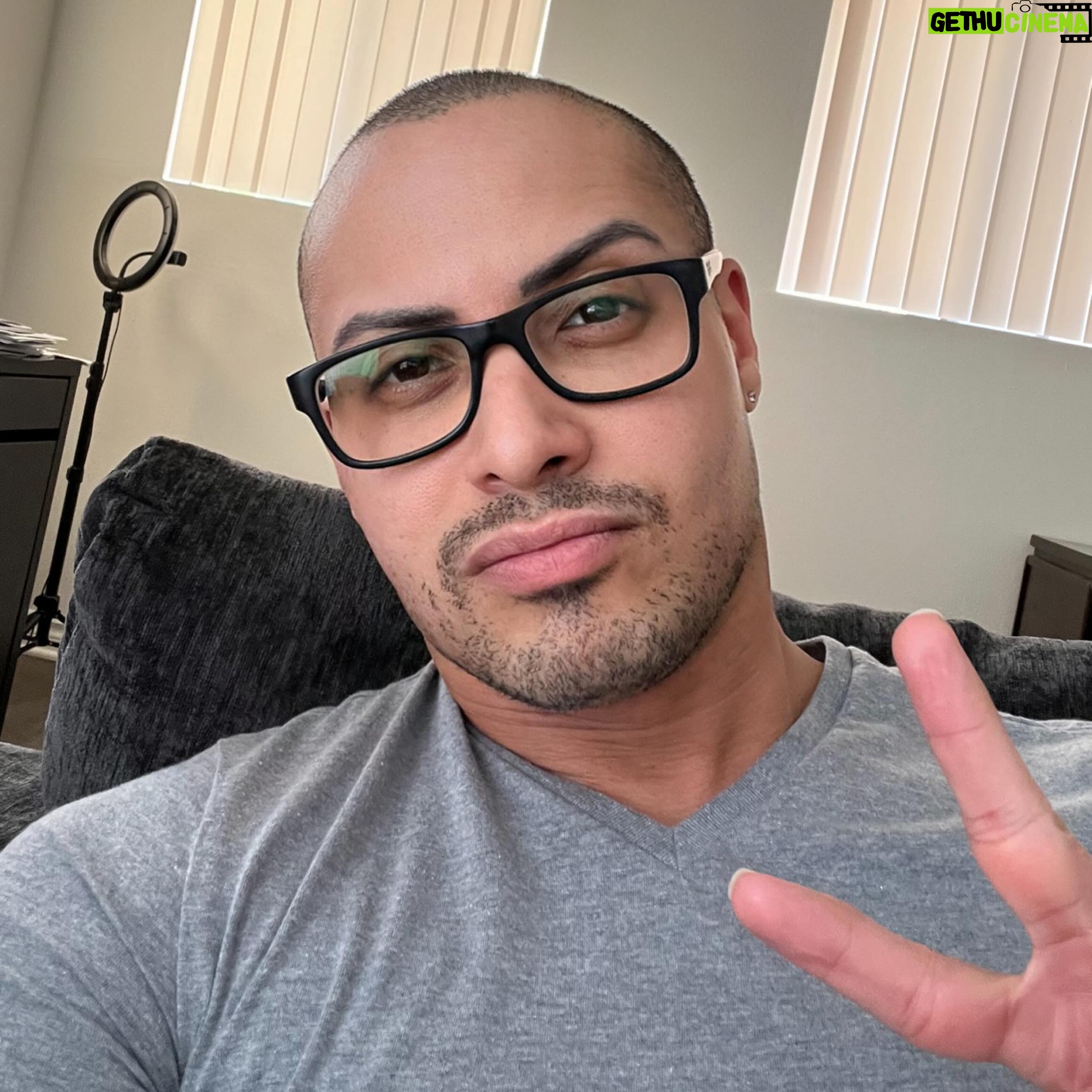 Naysha Lopez - 3.1K Likes - Bet you didn’t know I wear glasses …. lol or maybe you did ! 🤓 Happy Hump Day !
#gayboy #dragqueen #boyswithglasses #puertoricanboy🇵🇷 #laliving #humpday #papiandmami #futuremrcontinental