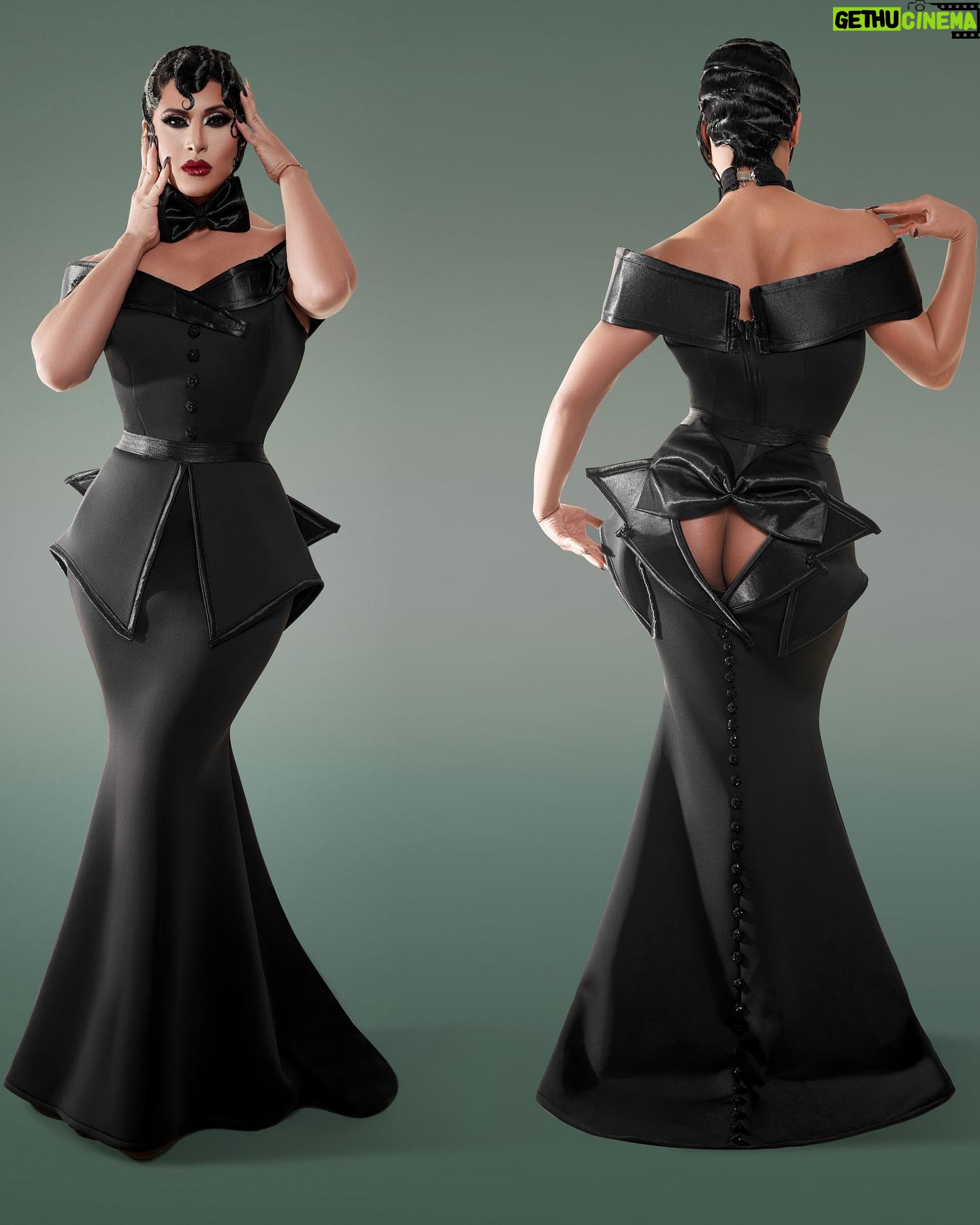 Naysha Lopez - 17.4K Likes - Mission to win Fame Games : IN PROGRESS
Category is Ass the world turns ! For this I knew I wanted a female version of a tuxedo or tuxedo dress that highlighted the booty. The concept was to give cleavage but in the trunk ! This was one of my favorite concepts and @jeffreykellydesigns executed it so lovely !
#thebeauty #famegames #famegameswinner #dragqueen #drag #gayboy #fashion #allstars8 #puertoricanbarbie
@rupaulsdragrace
@worldofwonder
@wowpresentsplus
@paramountplus
👗 @jeffreykellydesigns
💇🏽♀️ @omgeewigs
📸 @dmvrtinez.jpg