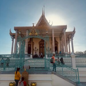 Nayu Matsubara Instagram - 先月の旅行。

いったいここはどこでしょう？

#世界旅　#アジア
#cambodia #cambodia🇰🇭 
#旅する看護師 #トラベルナース