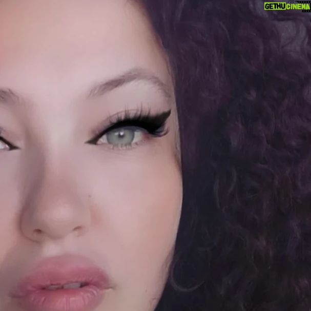 Nazlı Ceren Argon - 46 Likes - Thank you for great al jamel ( azul contact lenses)