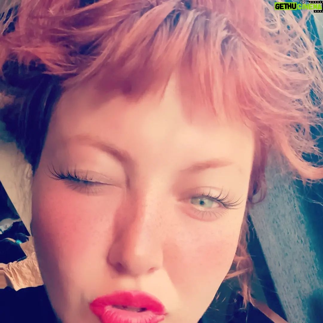 Nazlı Ceren Argon - 53 Likes - Gold Vibes