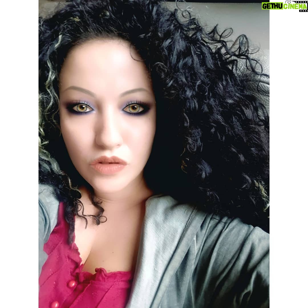 Nazlı Ceren Argon - 63 Likes -