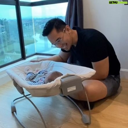 Nazrief Nazri - 620 Likes - @mylovelybaby2u
Dah bapak2 ni rutin harian dah lain🤣.
Siapa new parents kat sini nak tengok sikit😅?
Pakai Joie Commuter Change & Bouce Playpen senang sikit keje daddy🤪
. @joie_malaysia
#mylovelybabymalaysia #