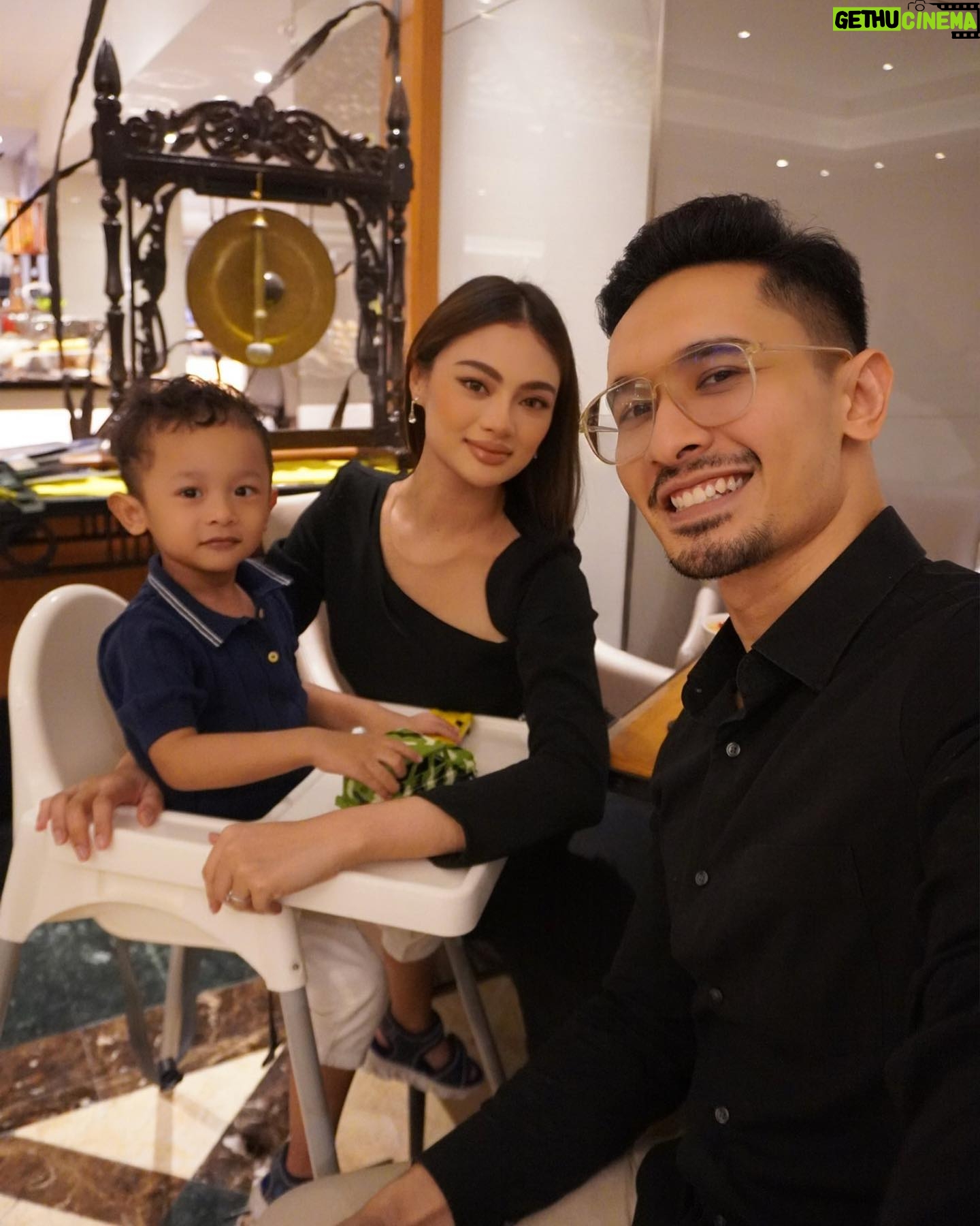 Nazrief Nazri - 3.1K Likes - Happy Birthday syg. I'm lucky to have you in my life. Daddy and Noah love you so muchā¤ļø. Cuba teka berapa umur @angellajoliey š