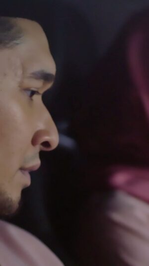 Nazrief Nazri Instagram - Nasib baik iman ustaz kuat😅

Jom tonton Villa Kristal di website @wetvmalaysia, wetv.vip, atau download je app WeTV! #VillaKristal #WeTVOriginal #WeTVmy