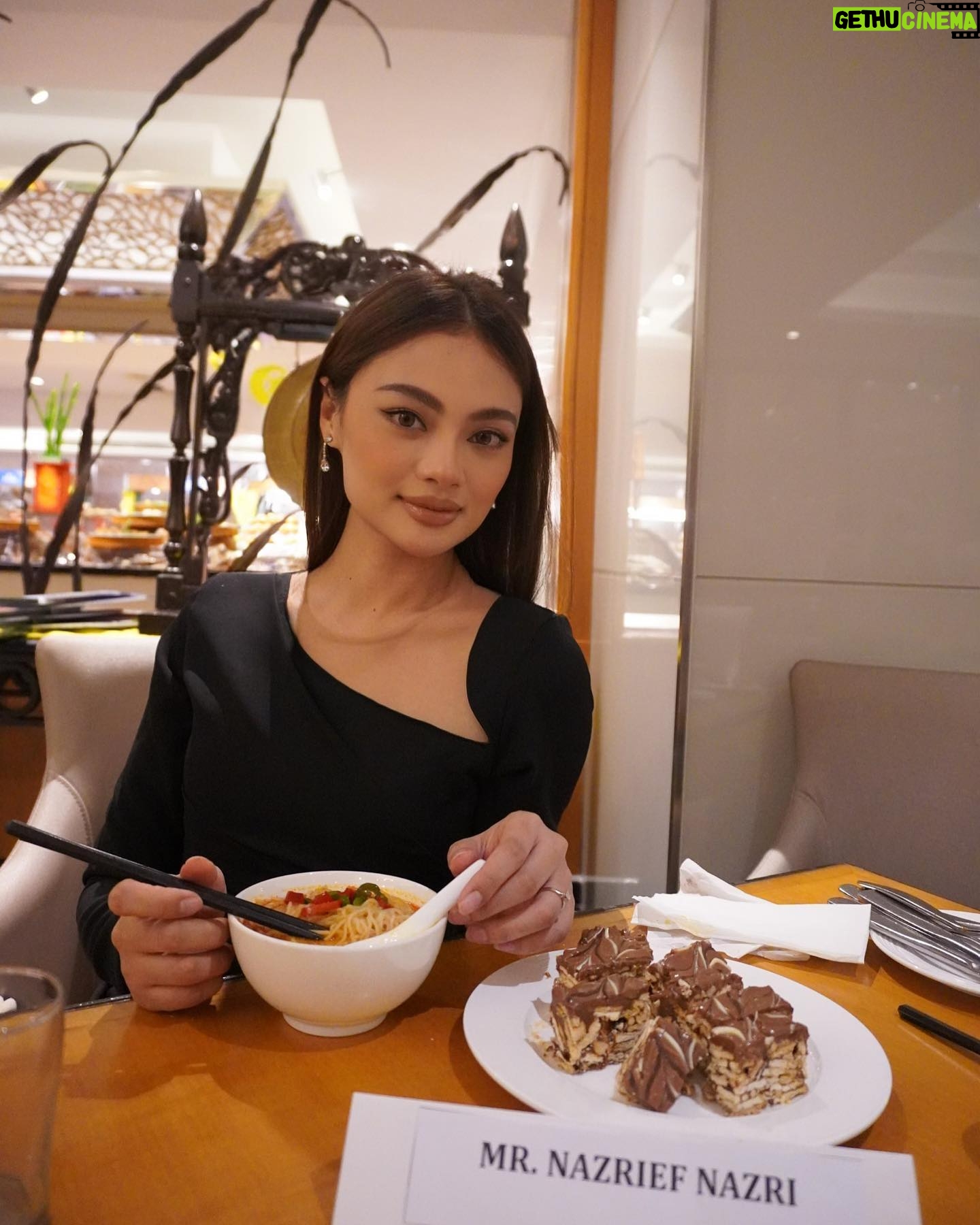 Nazrief Nazri - 3.1K Likes - Happy Birthday syg. I'm lucky to have you in my life. Daddy and Noah love you so muchā¤ļø. Cuba teka berapa umur @angellajoliey š