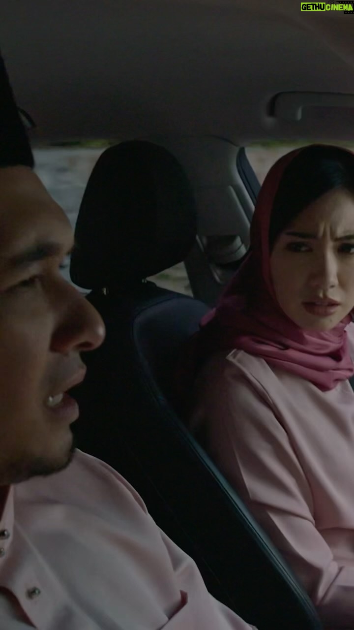 Nazrief Nazri - 1.9K Likes - Selamat Menyambut Ramadhan semua!
Jom tonton Villa Kristal di website @wetvmalaysia , wetv.vip, atau download je app WeTV! #VillaKristal #WeTVOriginal #WeTVmy