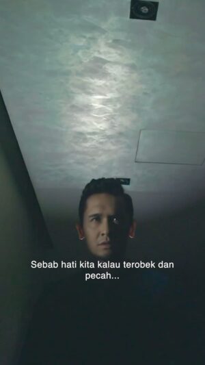 Nazrief Nazri Instagram - Makin suspen kan cerita ni? Betul ke ustaz bunuh Idris?🧐

Jom tonton Villa Kristal di website @wetvmalaysia, wetv.vip, atau download je app WeTV! #VillaKristal #WeTVOriginal #WeTVmy