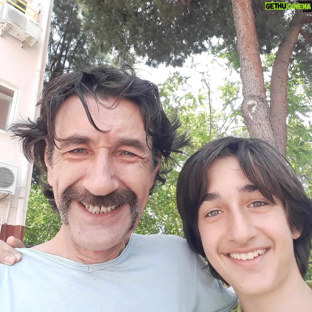 Nebil Sayın - 2.4K Likes - Karne vericez dediler geldik😀