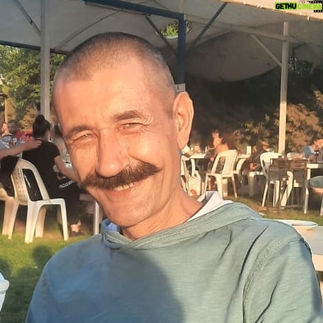 Nebil Sayın - 5.6K Likes - "Let the sun shine in"
P by ertanaydin
