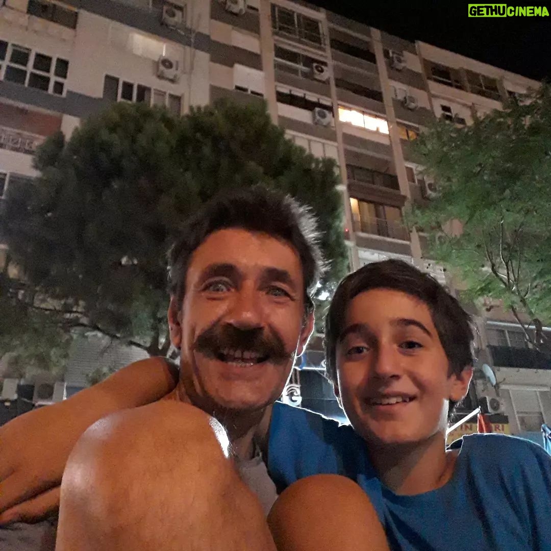 Nebil Sayın - 4.4K Likes - İşte yine bi yolculuk molculuk...❤
@bil.ge.sayin1905