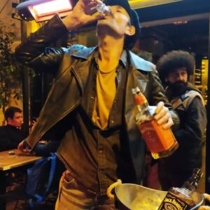Nebil Sayın Instagram - Hiç unutmam yine bir gün gençlere "kötü örnek" oluyorum...
@beyoglumekani
@jackliveshere_tr