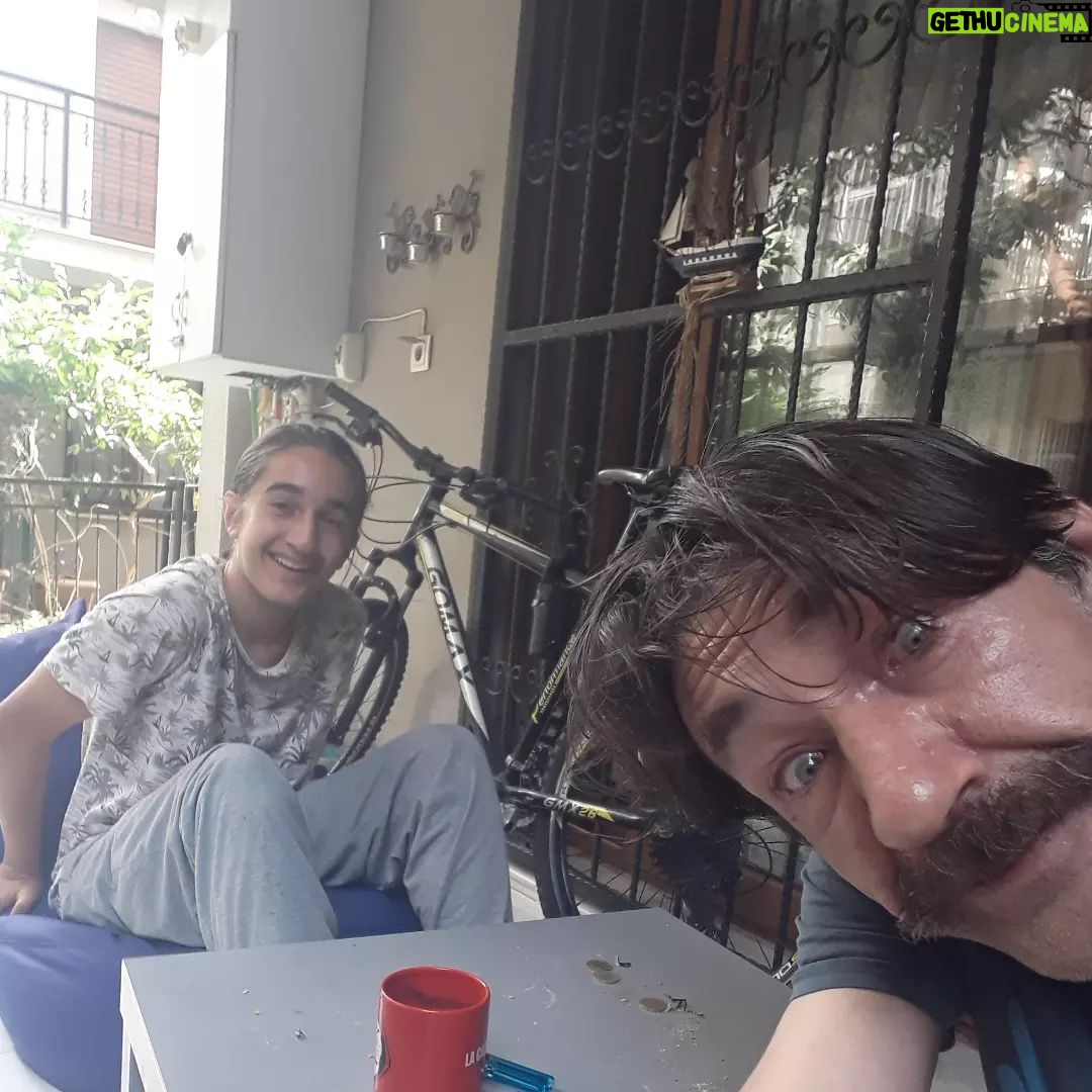 Nebil Sayın - 1.9K Likes - Aha bahçe selfisi