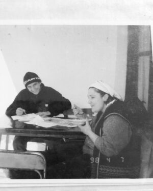 Necip Memili Instagram - @emelmemili01  çok özledim seni görmeyi, kalbine kuş kanatları deyesice kadın, anam. İyiki iyiki iyiki diyorum, seni çok seviyorum, benim aşkım, emeliiiiiiim benim, anneler günün kutlu olsun guzuuuuum, o yuvarlak yanacıklarından, o güzel ellerinden öperim seni,aşkım benim, iyi ki annemsin 😘😘😘