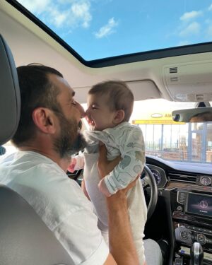 Necip Memili Instagram - ,,, bizimkisi burun hikayesi:) çok özledim seni canım kızım🥺🥺,,,🧿🧿🧿