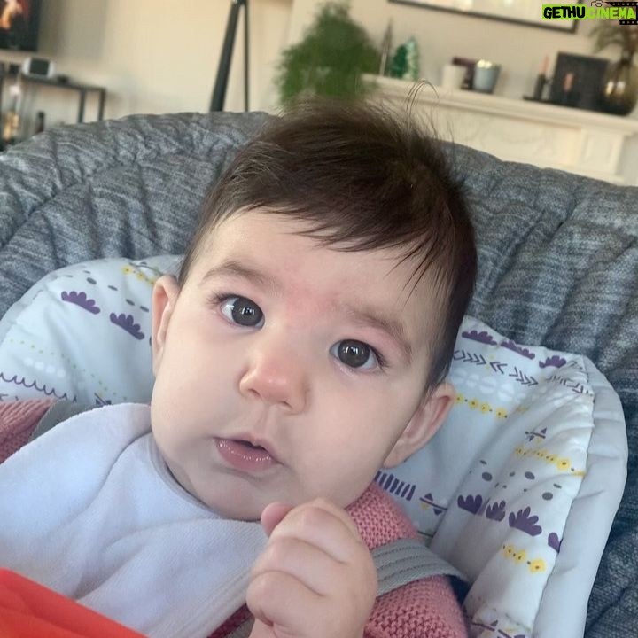 Necip Memili - 124.2K Likes - ,,, bakıÅına kurban olduÄum ile bir müzik ƧalıÅmamız da daha sizlerleyiz, āasya dinliyorā,,,